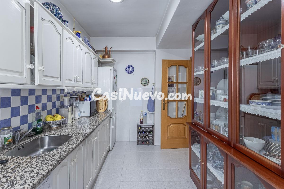 Magnífico piso en plena Calle Acera del Darro, una de las di - foto 27