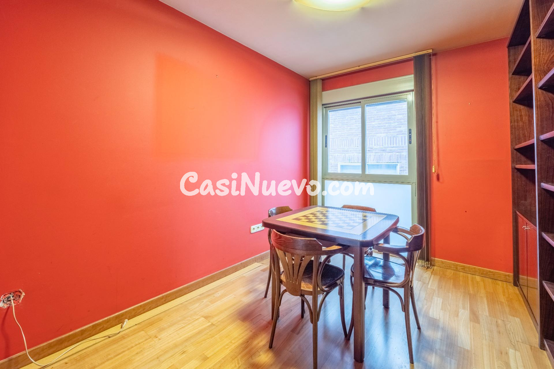 Amplio y Luminoso Piso en el Corazón de Granada - foto 4