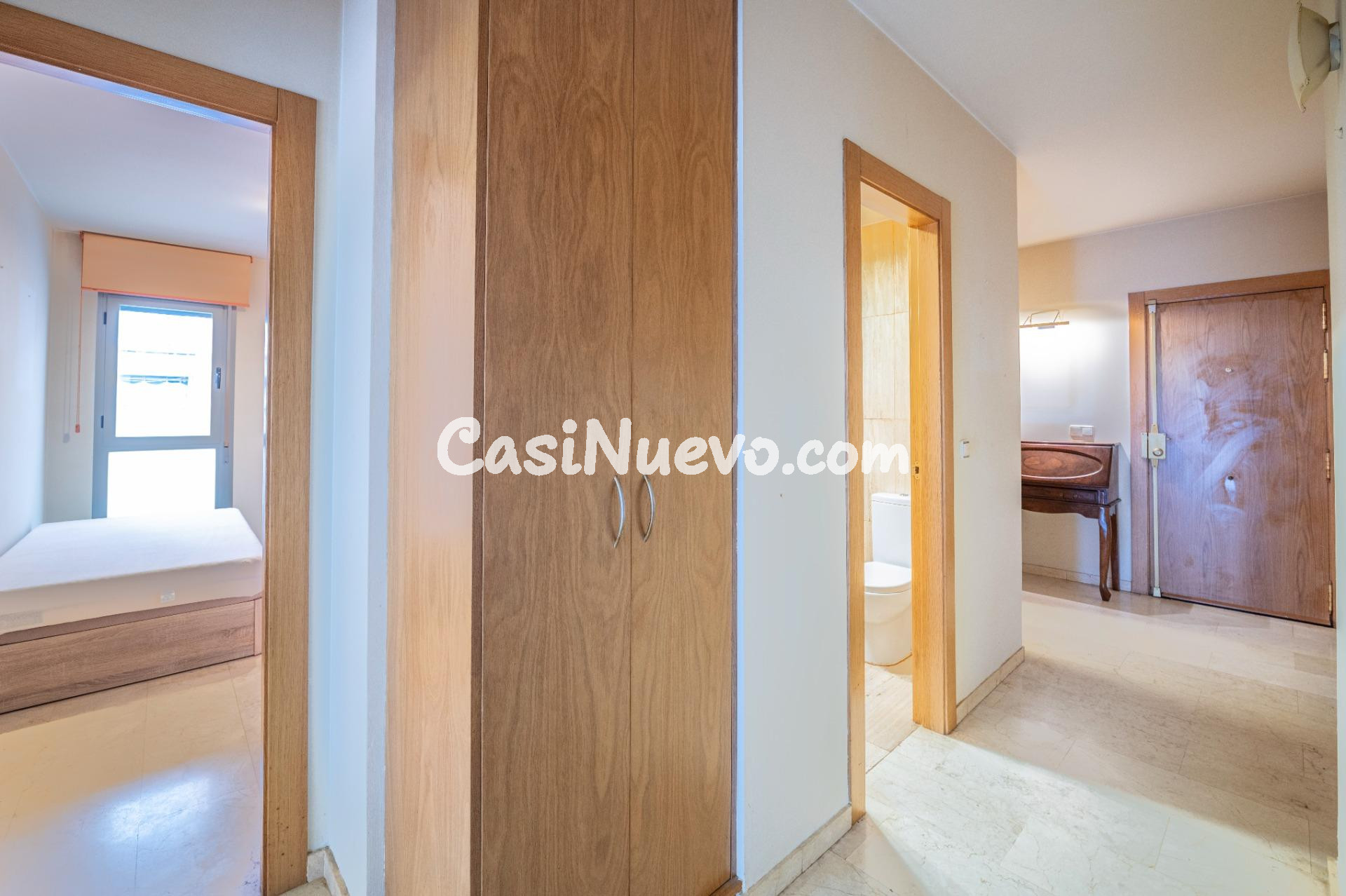 Amplio y Luminoso Piso en el Corazón de Granada - foto 10