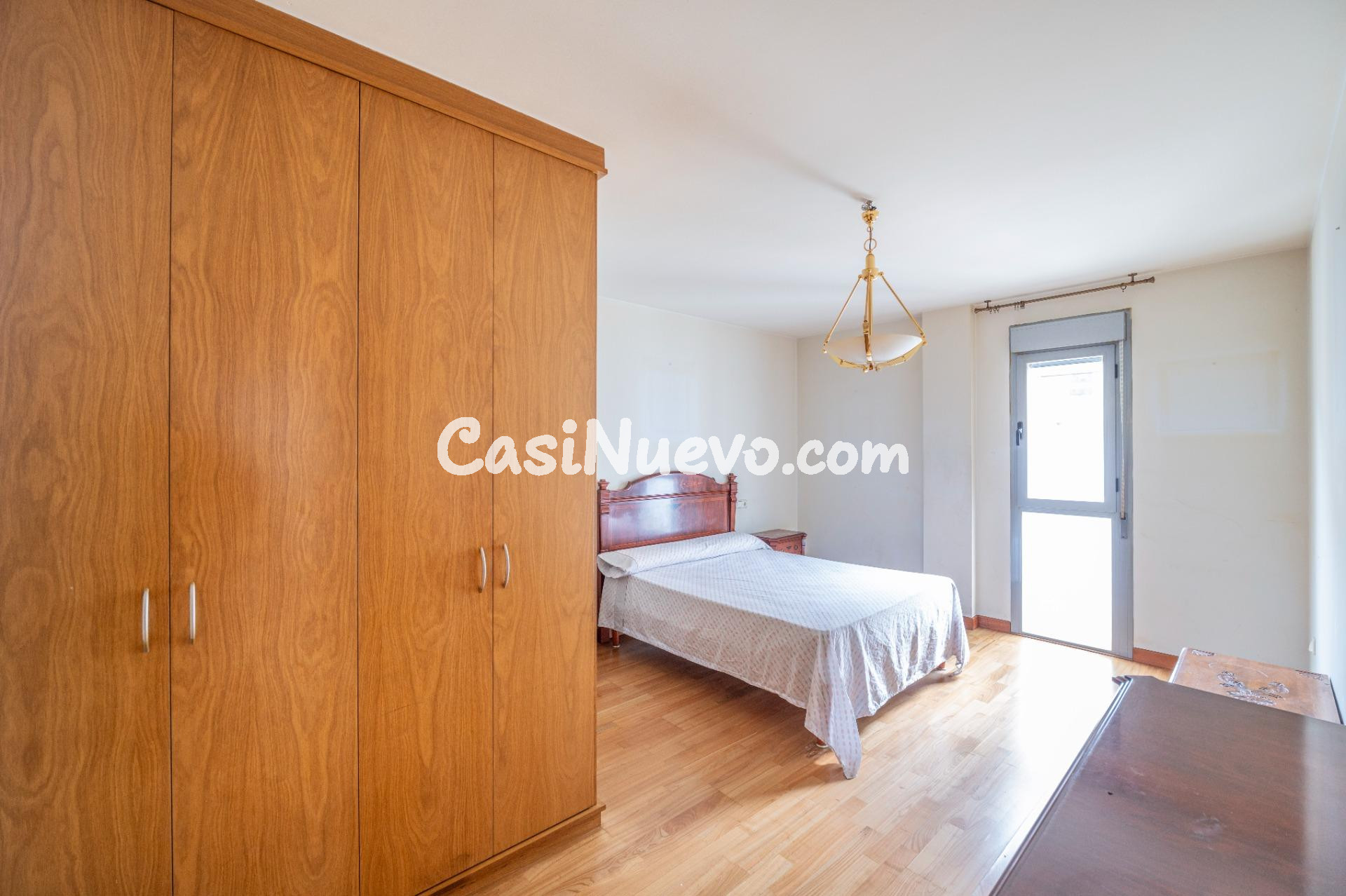 Amplio y Luminoso Piso en el Corazón de Granada - foto 33