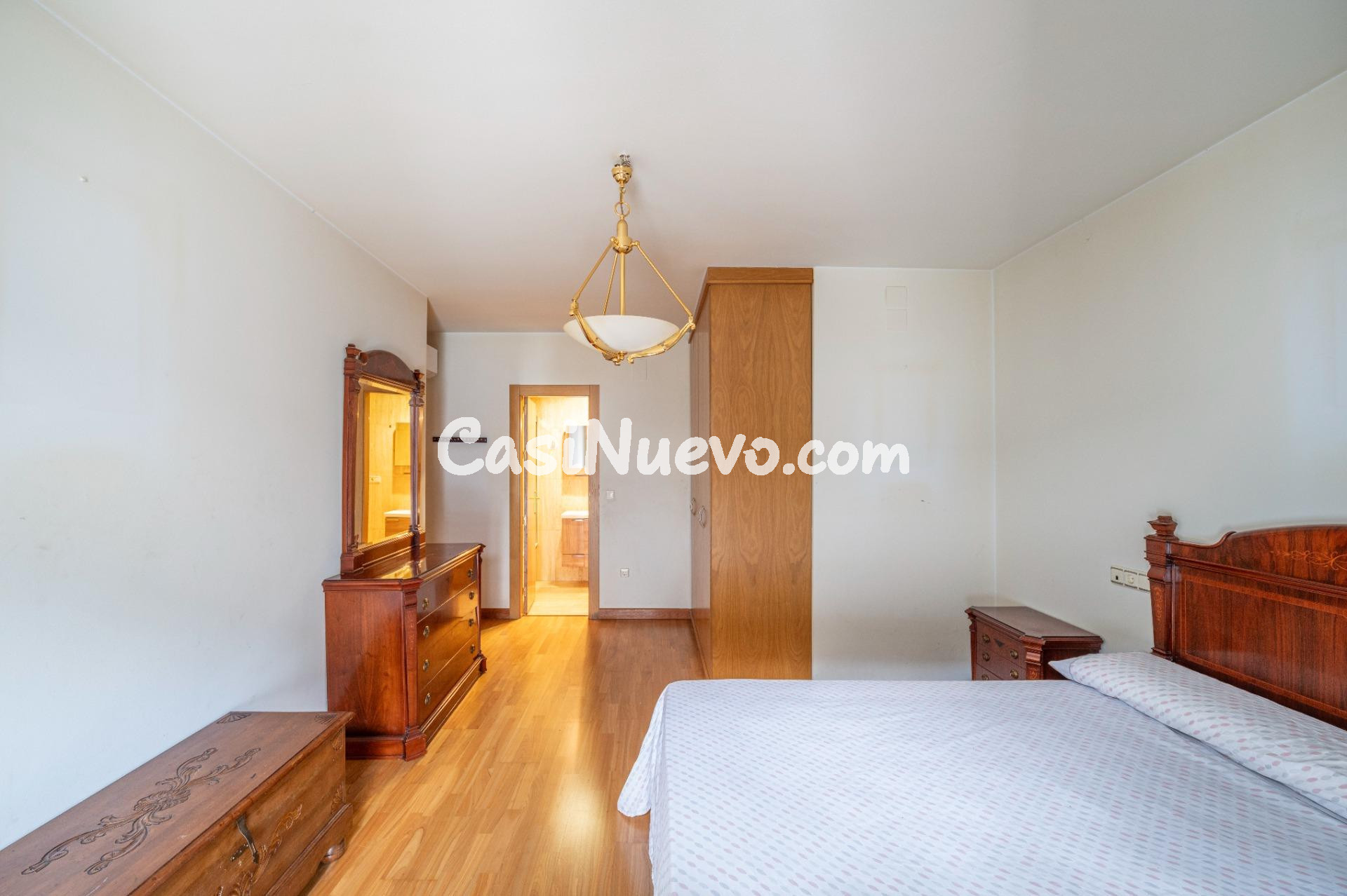 Amplio y Luminoso Piso en el Corazón de Granada - foto 38