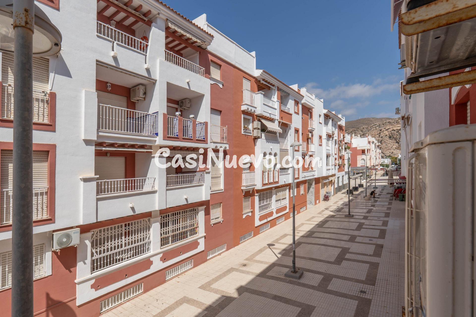 Magnífico apartamento de 2 habitaciones, terraza y garaje en - foto 32