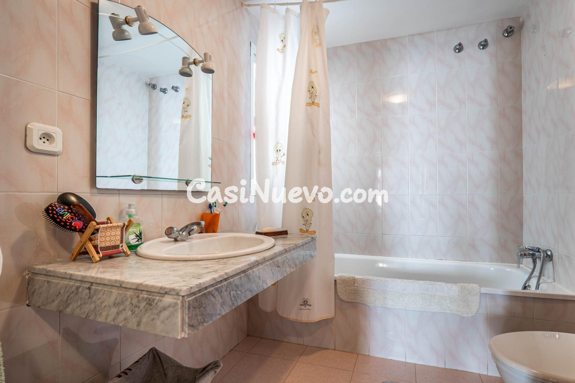 Magnífico apartamento de 2 habitaciones, terraza y garaje en - foto 35