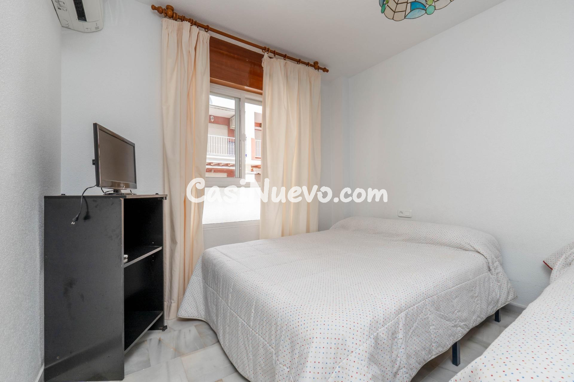 Magnífico apartamento de 2 habitaciones, terraza y garaje en - foto 37