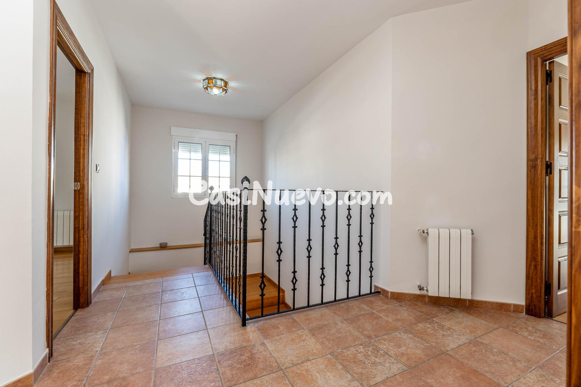 Chalet de 505 m2 construidos con piscina y jardines. 5 dormi - foto 43