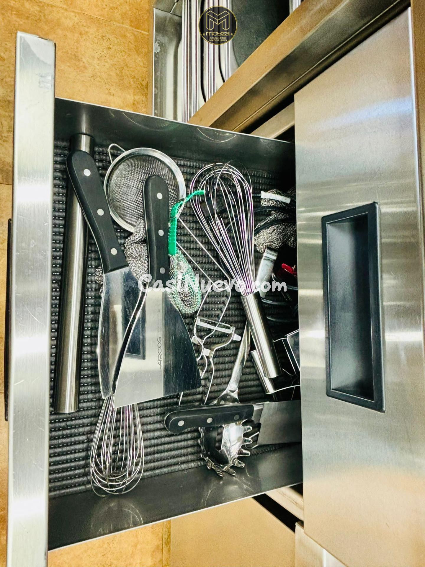 TRANSPASO LOCAL BULEVAR - foto 40