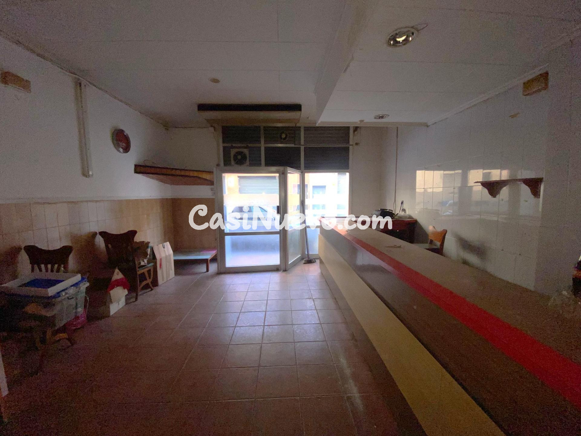 LOCAL DIAFANO CON SALIDA DE HUMOS - foto 3