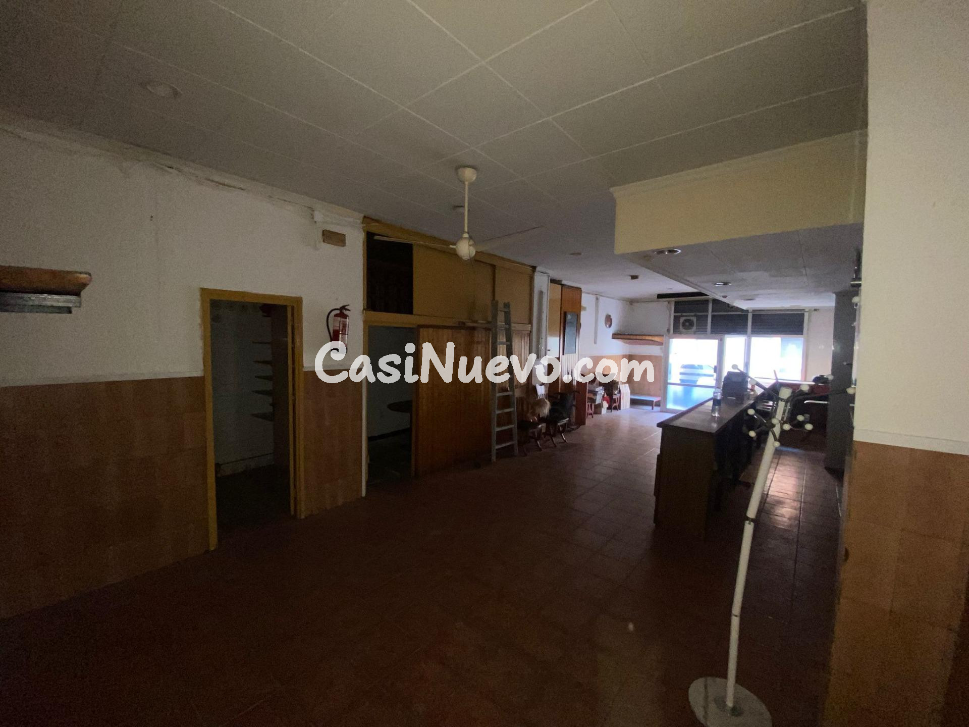 LOCAL DIAFANO CON SALIDA DE HUMOS - foto 8