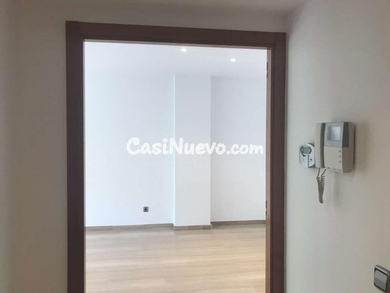 Amplio Piso Exterior en Sanchinarro con Excelentes Amenidade - foto 6
