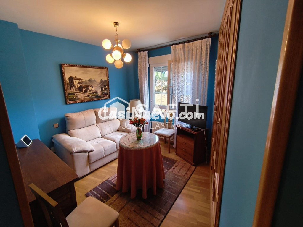 Piso en perfecto estado con cochera en la granja - foto 6