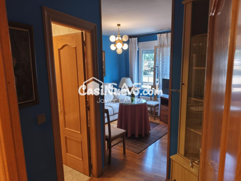 Piso en perfecto estado con cochera en la granja - foto 11