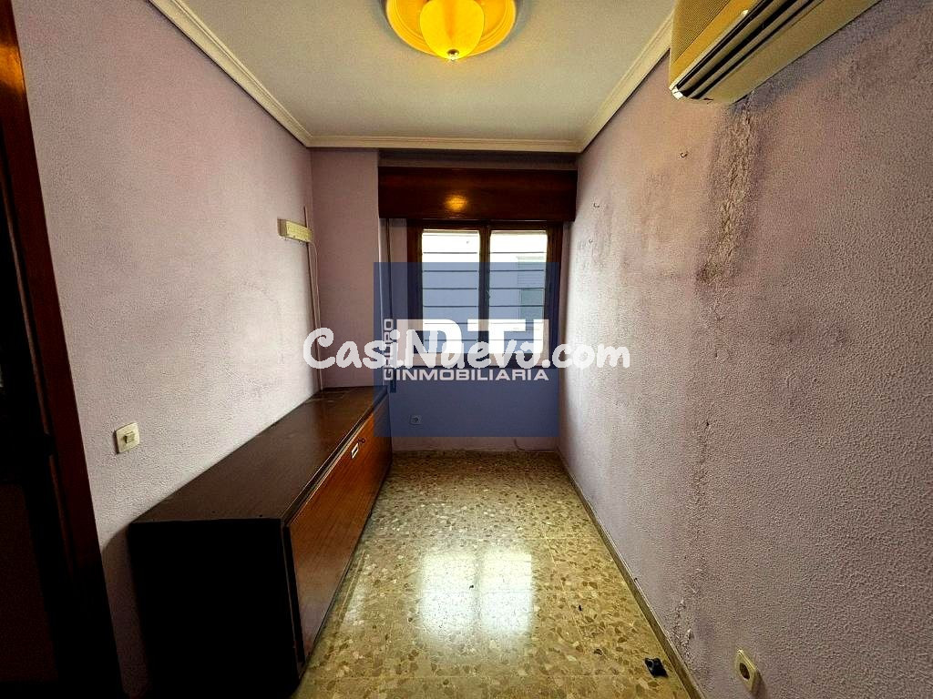 Piso en venta en c. virgen de la encarnación, 5-7, Sevilla. - foto 6