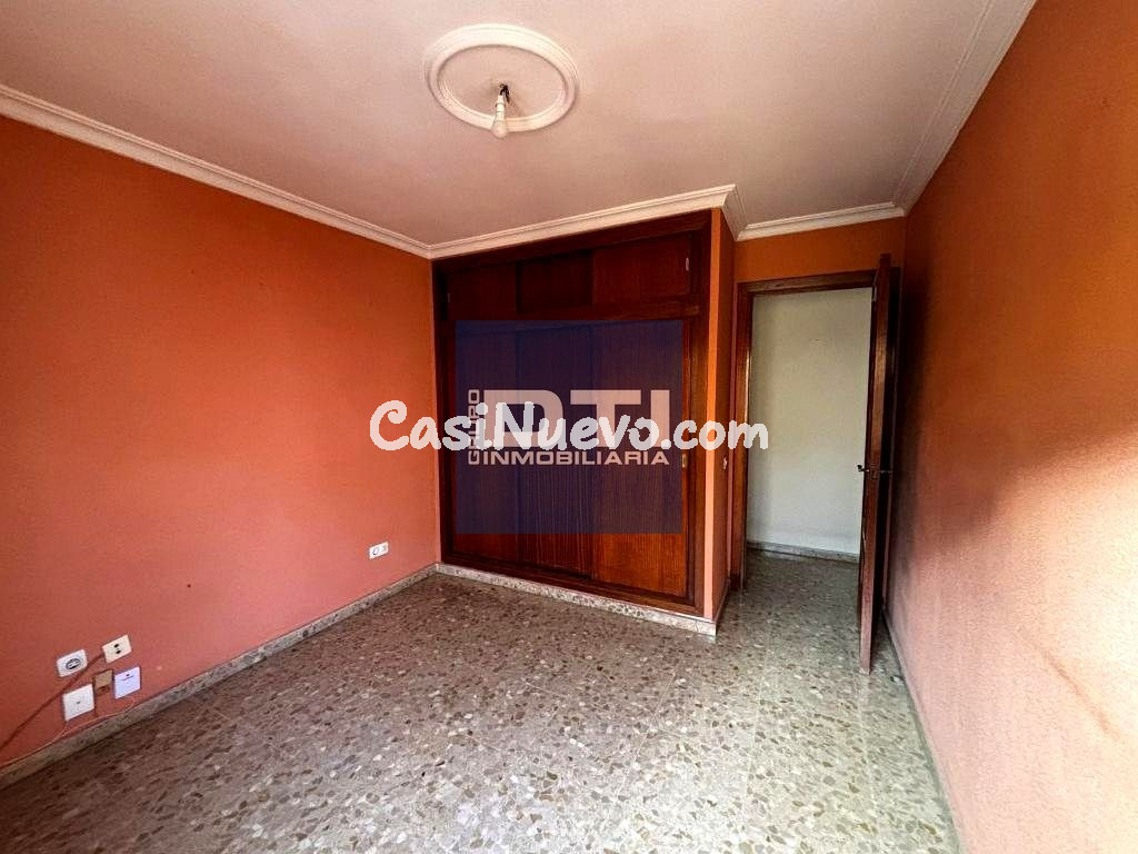 Piso en venta en c. virgen de la encarnación, 5-7, Sevilla. - foto 7