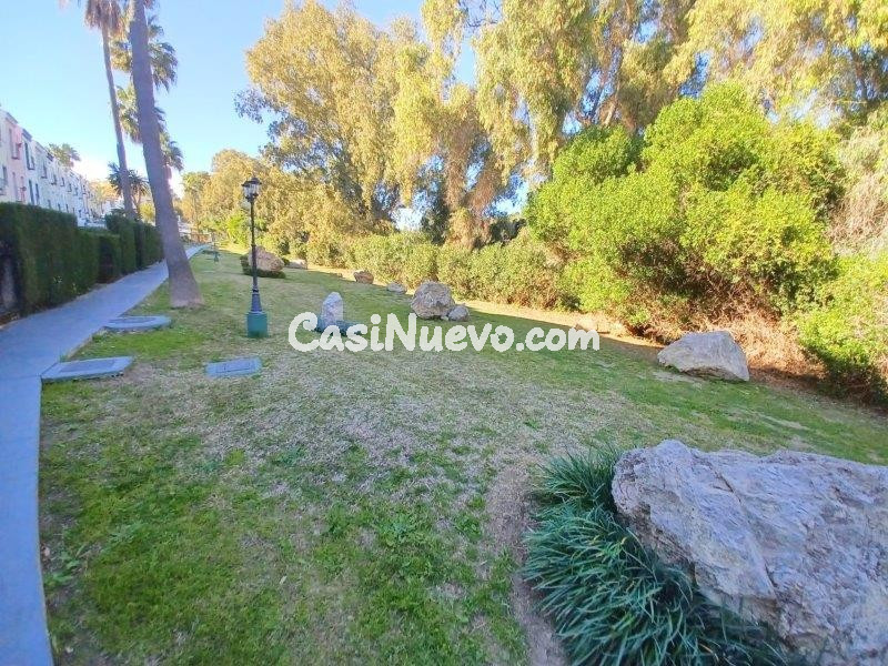 ESPECTACULAR ADOSADO EN ALQUILEREN CASARES COSTA - foto 12