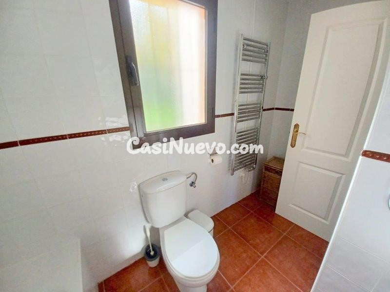 ESPECTACULAR ADOSADO EN ALQUILEREN CASARES COSTA - foto 23