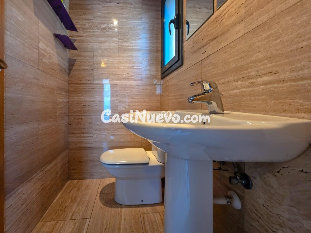 Espectacular Casa Pareada de 280 m2: Espacio, Diseño y Efici - foto 5