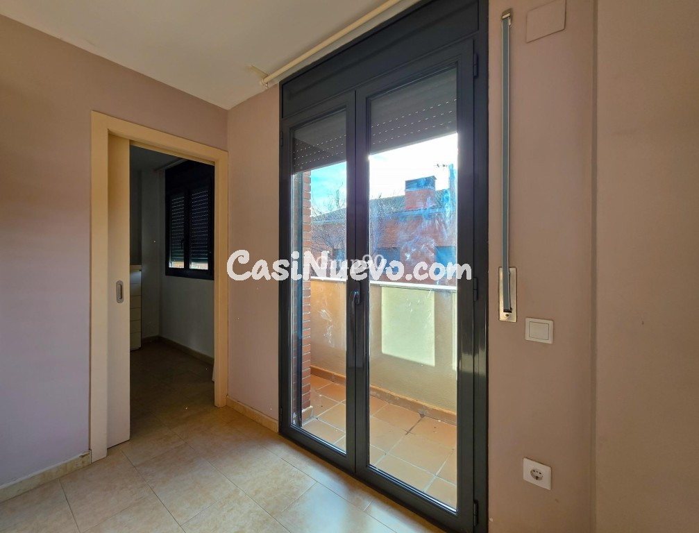 Espectacular Casa Pareada de 280 m2: Espacio, Diseño y Efici - foto 34