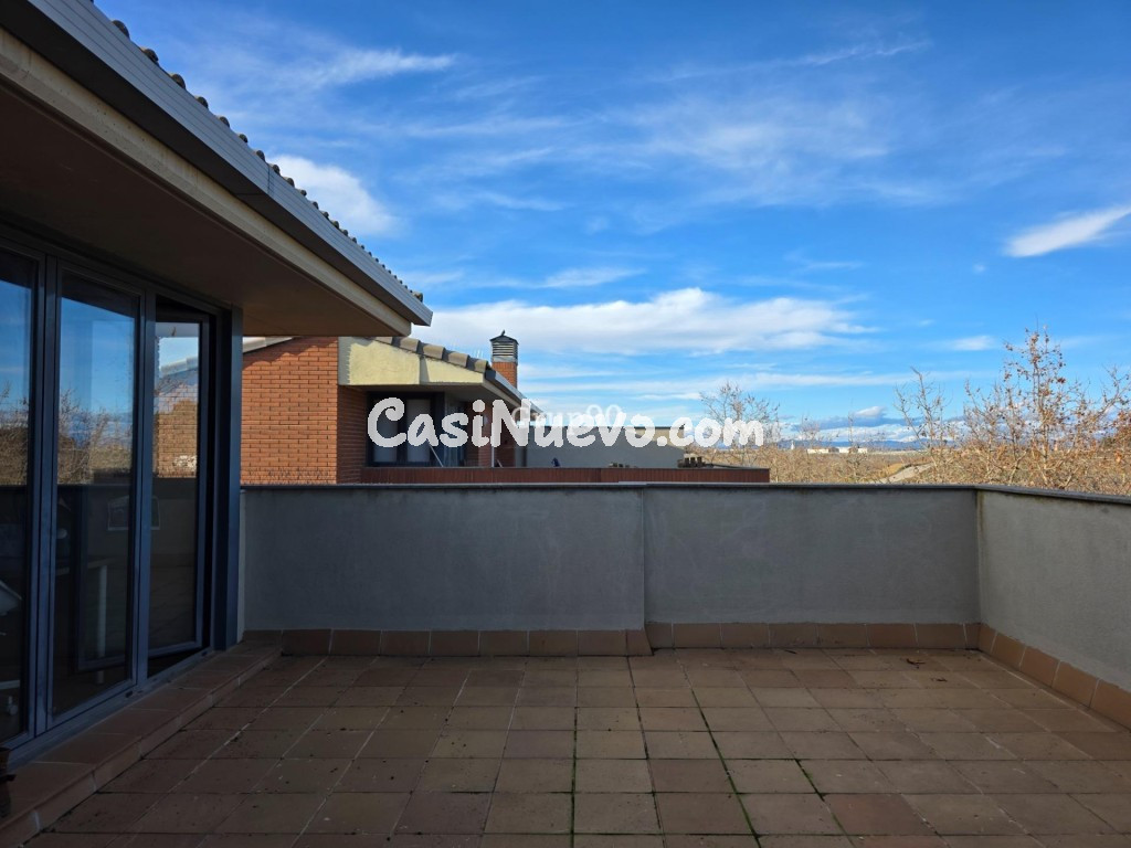 Espectacular Casa Pareada de 280 m2: Espacio, Diseño y Efici - foto 53