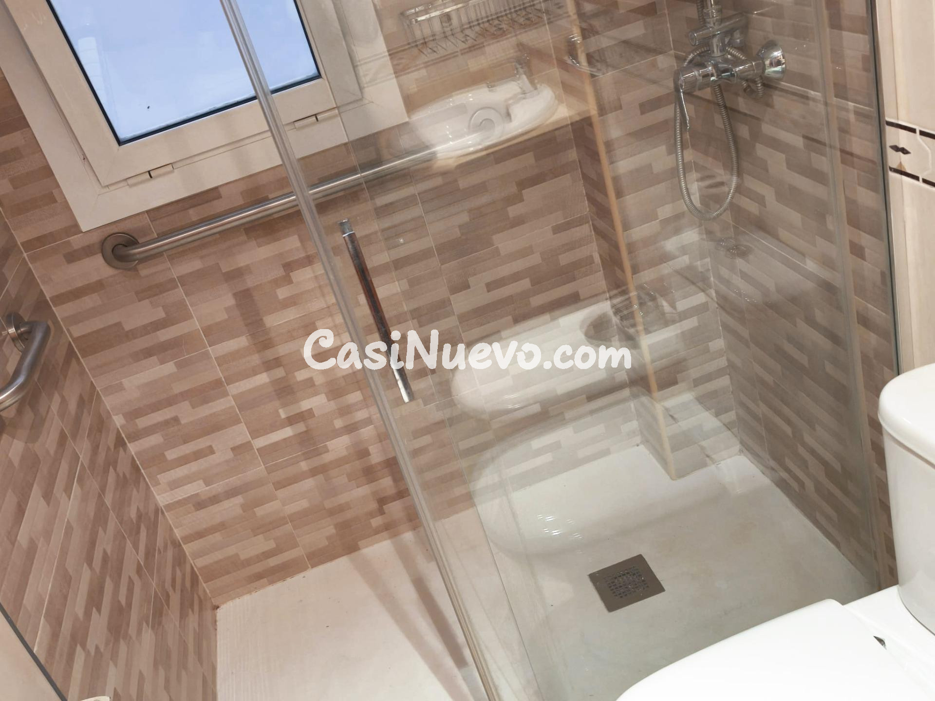 EN VENTA LUMINOSO BAJO CON PARKING Y TRASTERO - foto 10