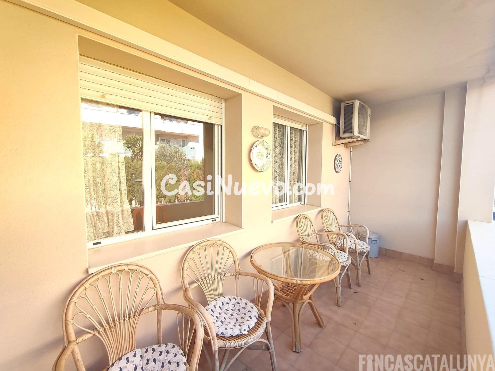 Luminoso piso con terraza y parking en Els Molins – Observat