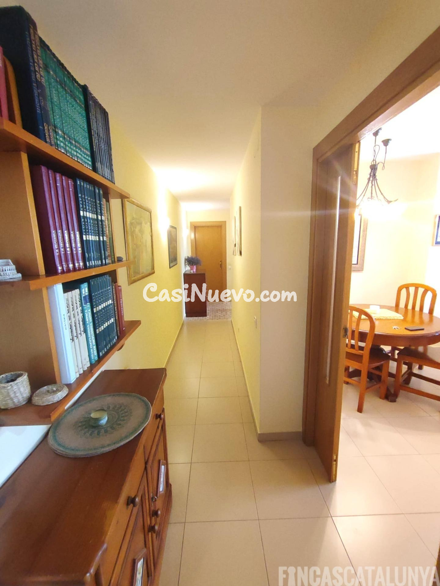 Luminoso piso con terraza y parking en Els Molins – Observat - foto 4