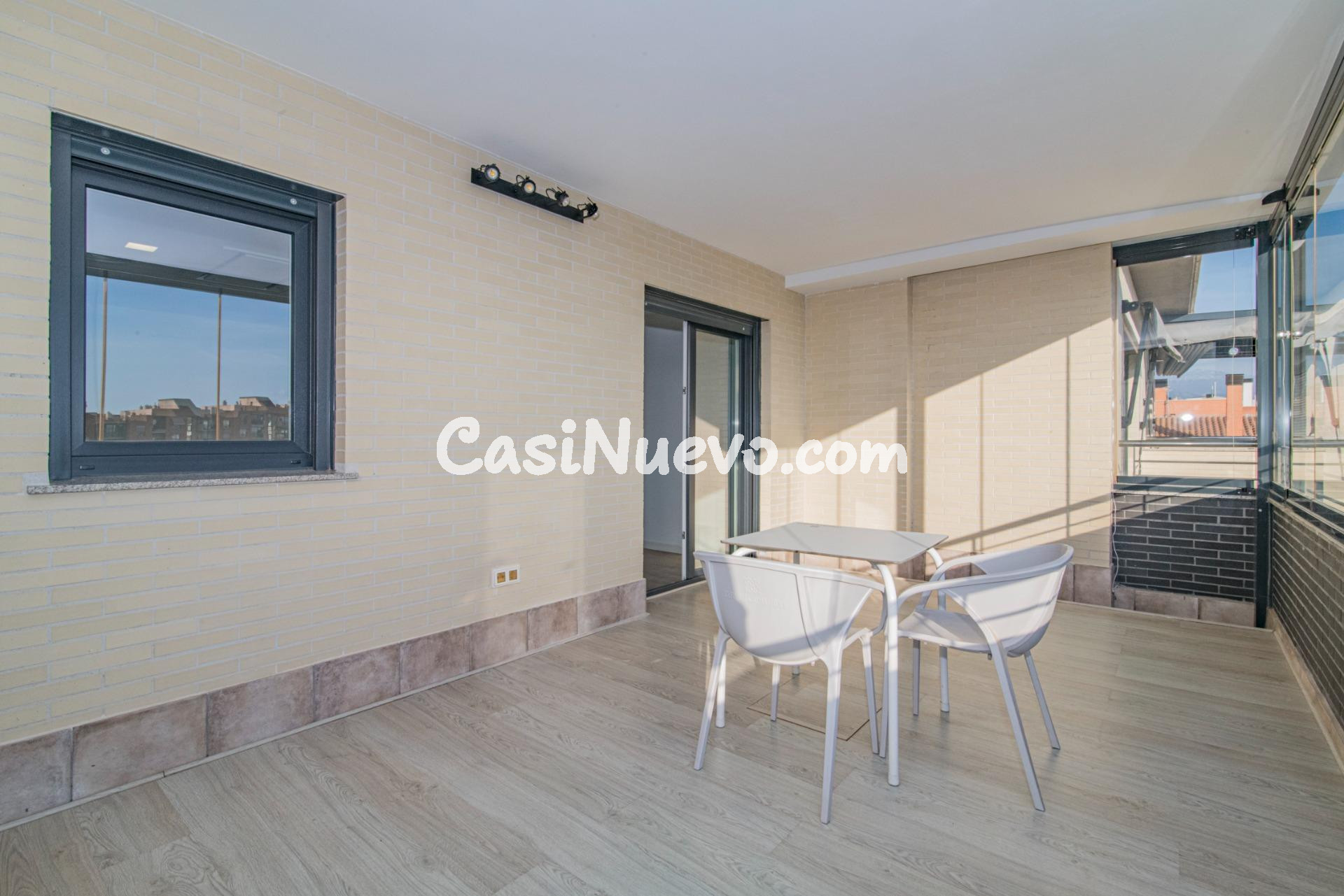 ALQUILER DE ESTE ESPECTACULAR ATICO EN BARRIO ALBAYDA!! - foto 15