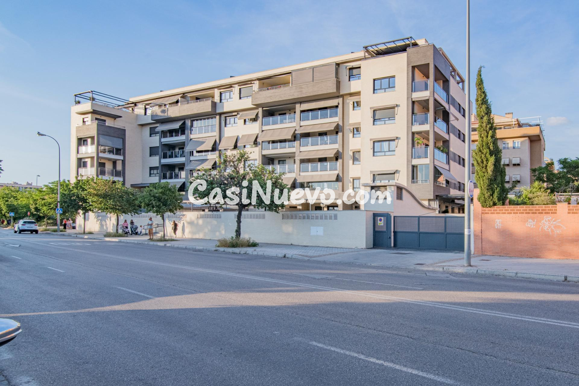 ALQUILER DE ESTE ESPECTACULAR ATICO EN BARRIO ALBAYDA!! - foto 42