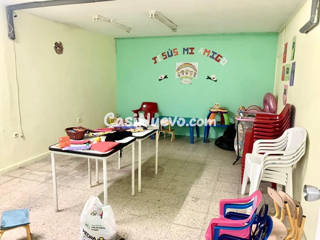 A. Amplio local en Ciudad Jardín