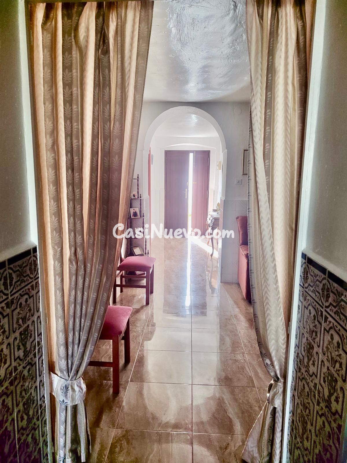 A. Casa muy bien conservada en la bonita aldea de Argallón - foto 4