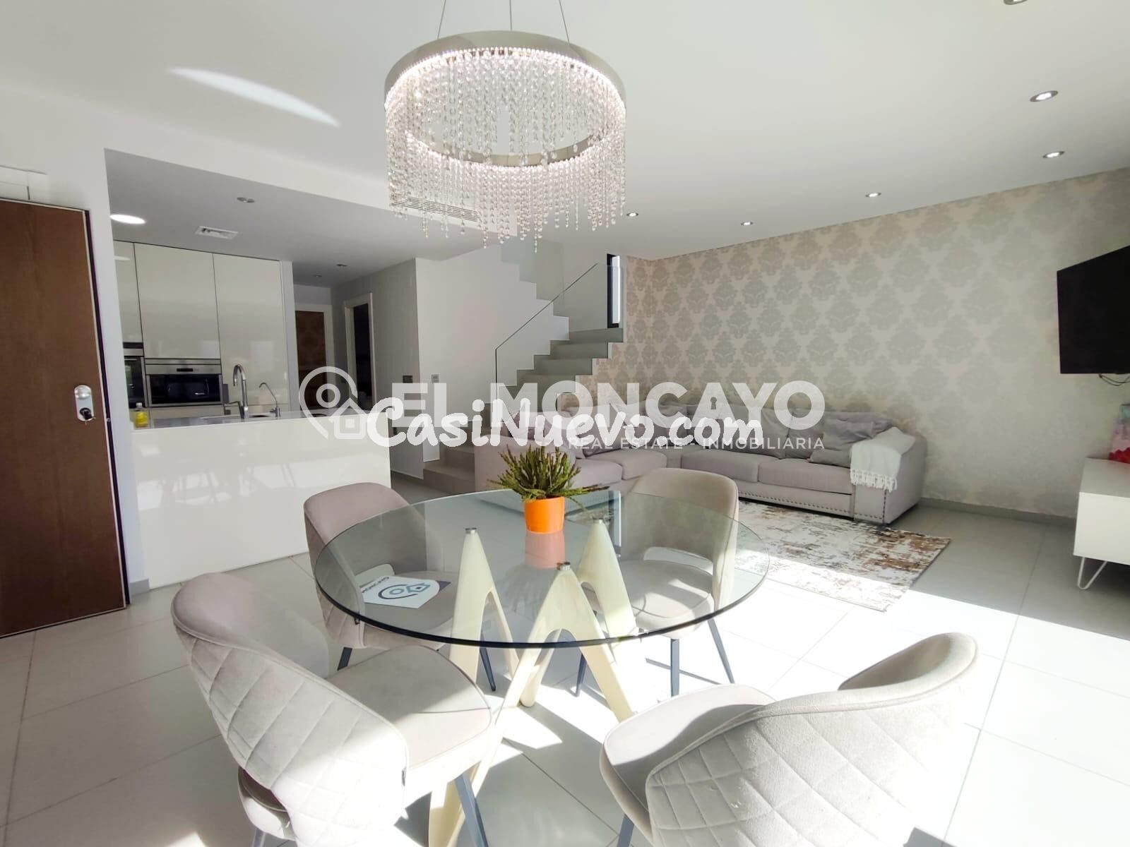 Fantástico chalet independiente con piscina y jardín en Ciud - foto 2