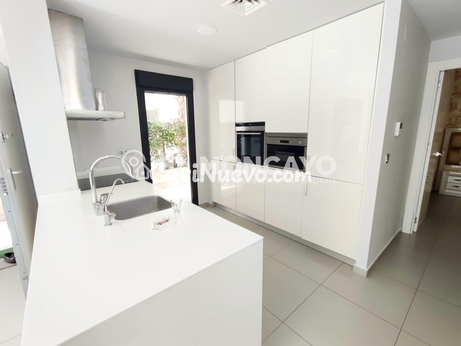 Fantástico chalet independiente con piscina y jardín en Ciud - foto 3