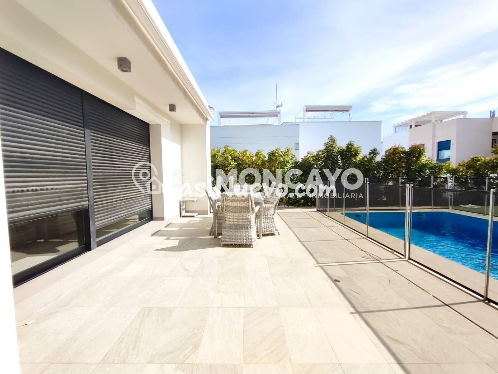 Fantástico chalet independiente con piscina y jardín en Ciud - foto 7