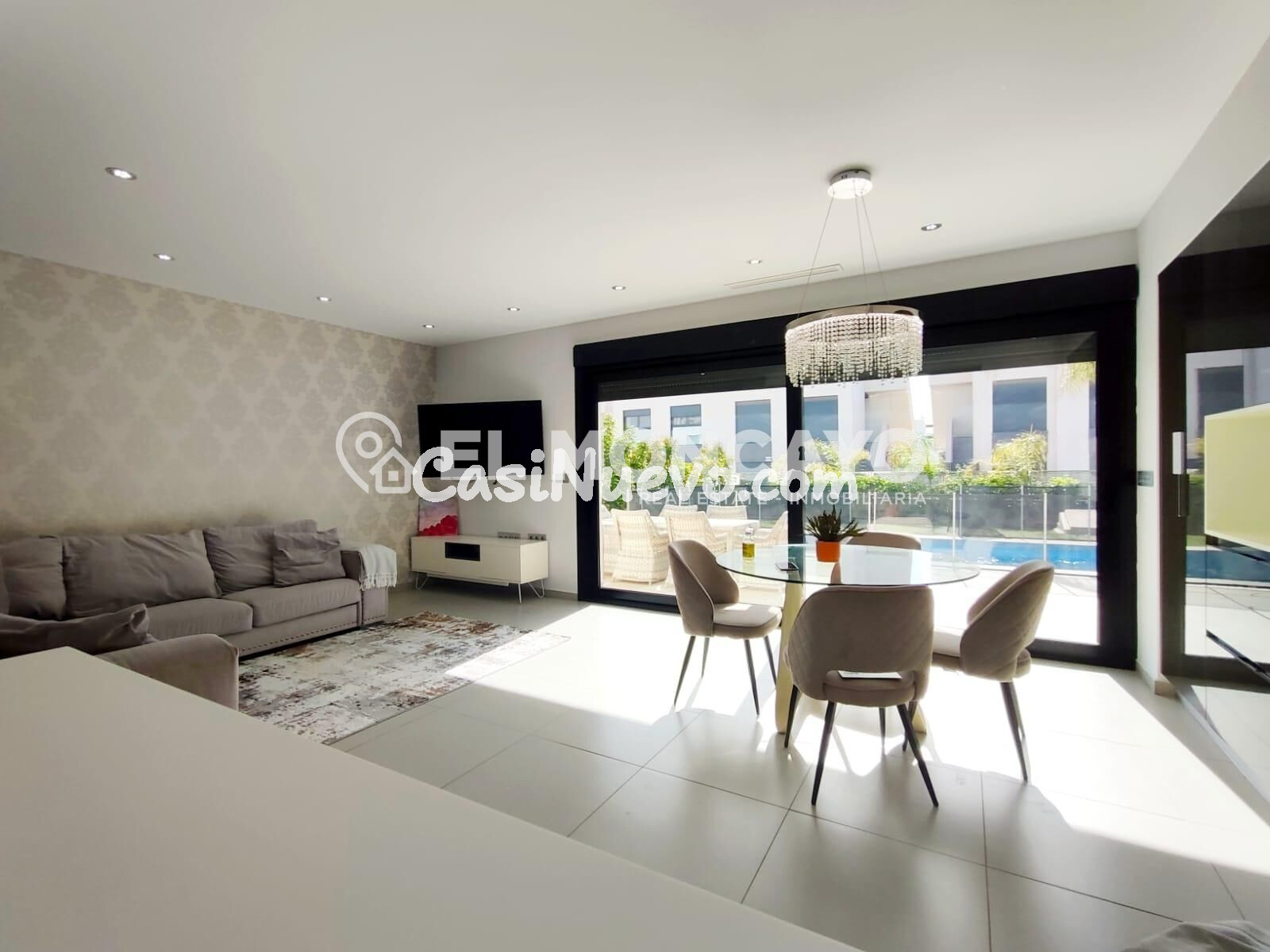 Fantástico chalet independiente con piscina y jardín en Ciud - foto 12