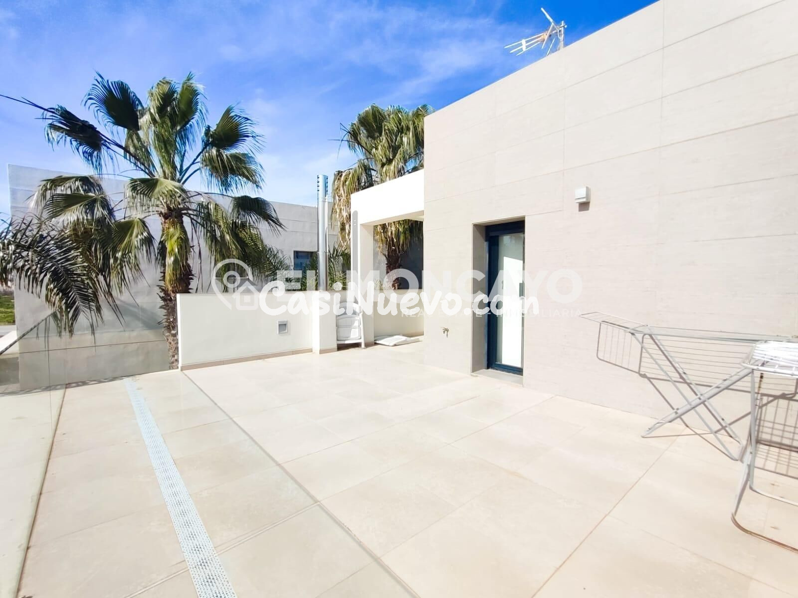 Fantástico chalet independiente con piscina y jardín en Ciud - foto 32