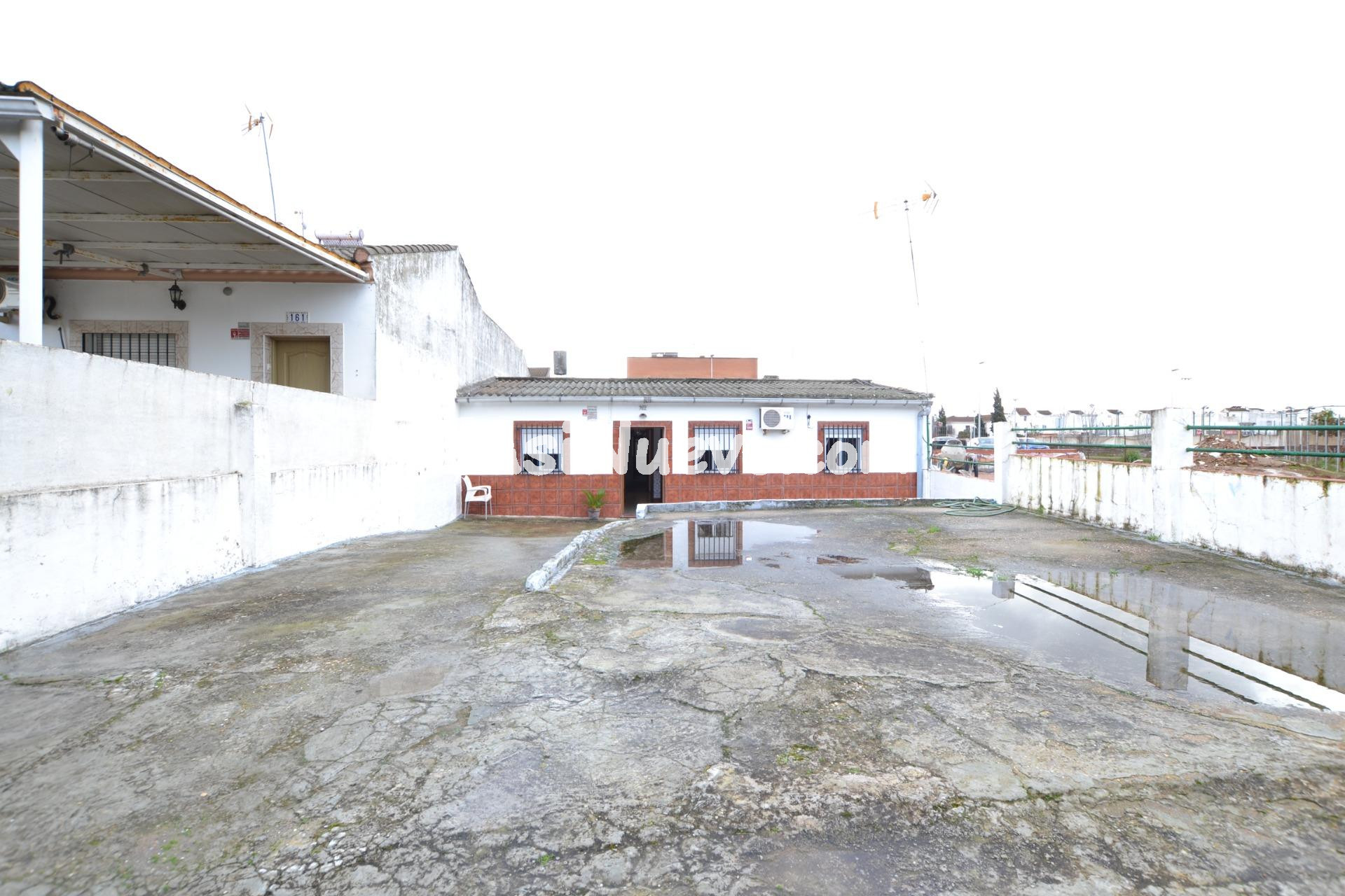 Casa adosada en venta en Cañada Real Soriana!