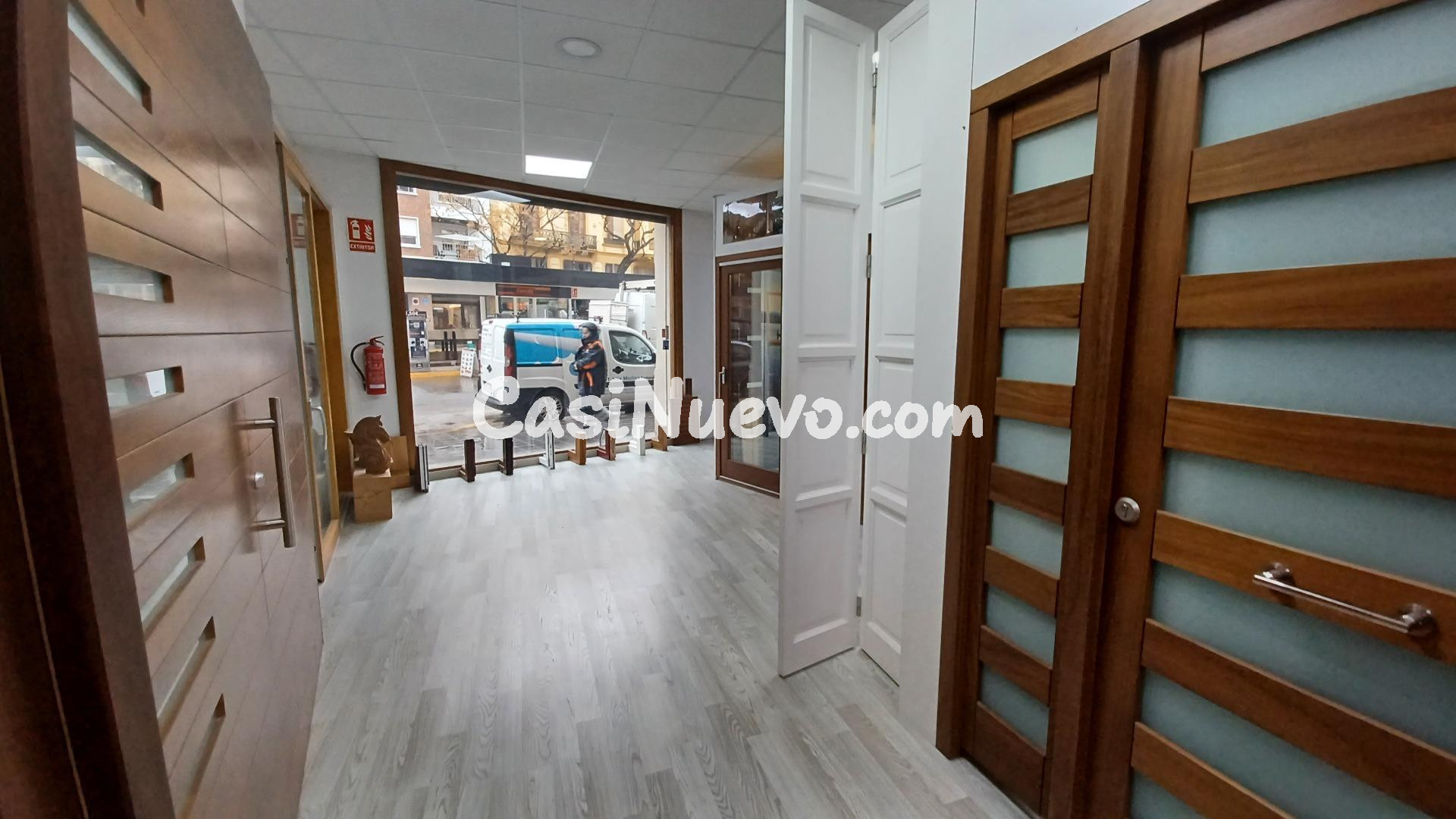 IMPRESIONANTE LOCAL JUNTO TORRES DE QUART - foto 11