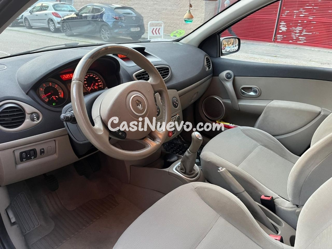 Renault Clio Luxe Privilege - foto 9