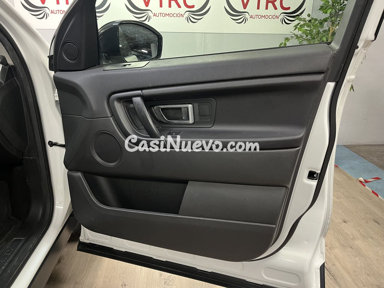 Land-Rover Discovery Sport HSE - foto 25