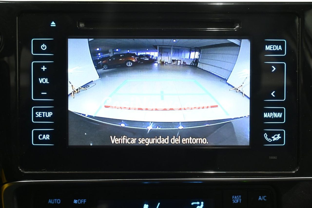 Toyota Auris 90D Active - foto 16