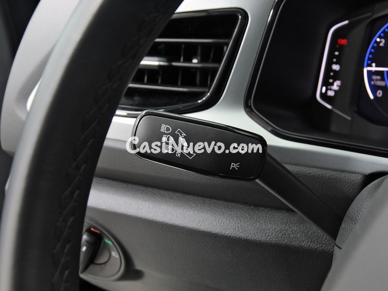 Volkswagen T-Roc "Más" 1.0 TSI 85kW (115CV) - foto 16