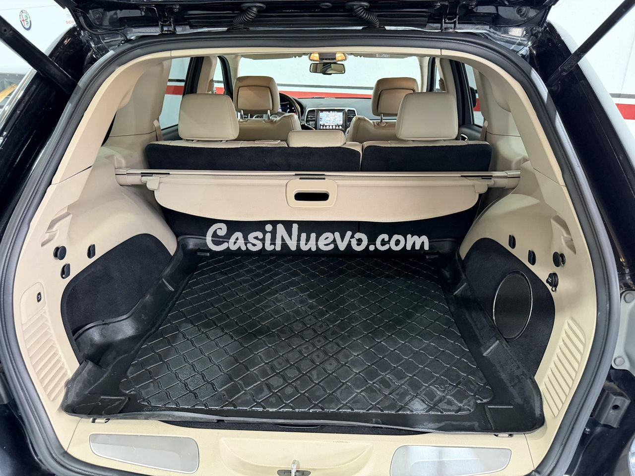 Jeep Grand Cherokee Limited - foto 24