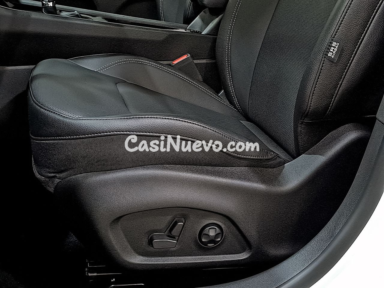 Jeep Compass 4Xe 1.3 PHEV 177kW Summit AT AWD - foto 15