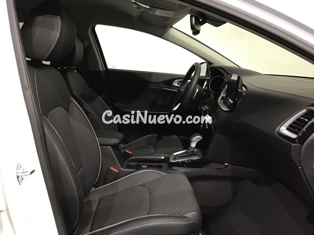 Kia Ceed 1.6 MHEV 100kW (136CV) Tech DCT - foto 12