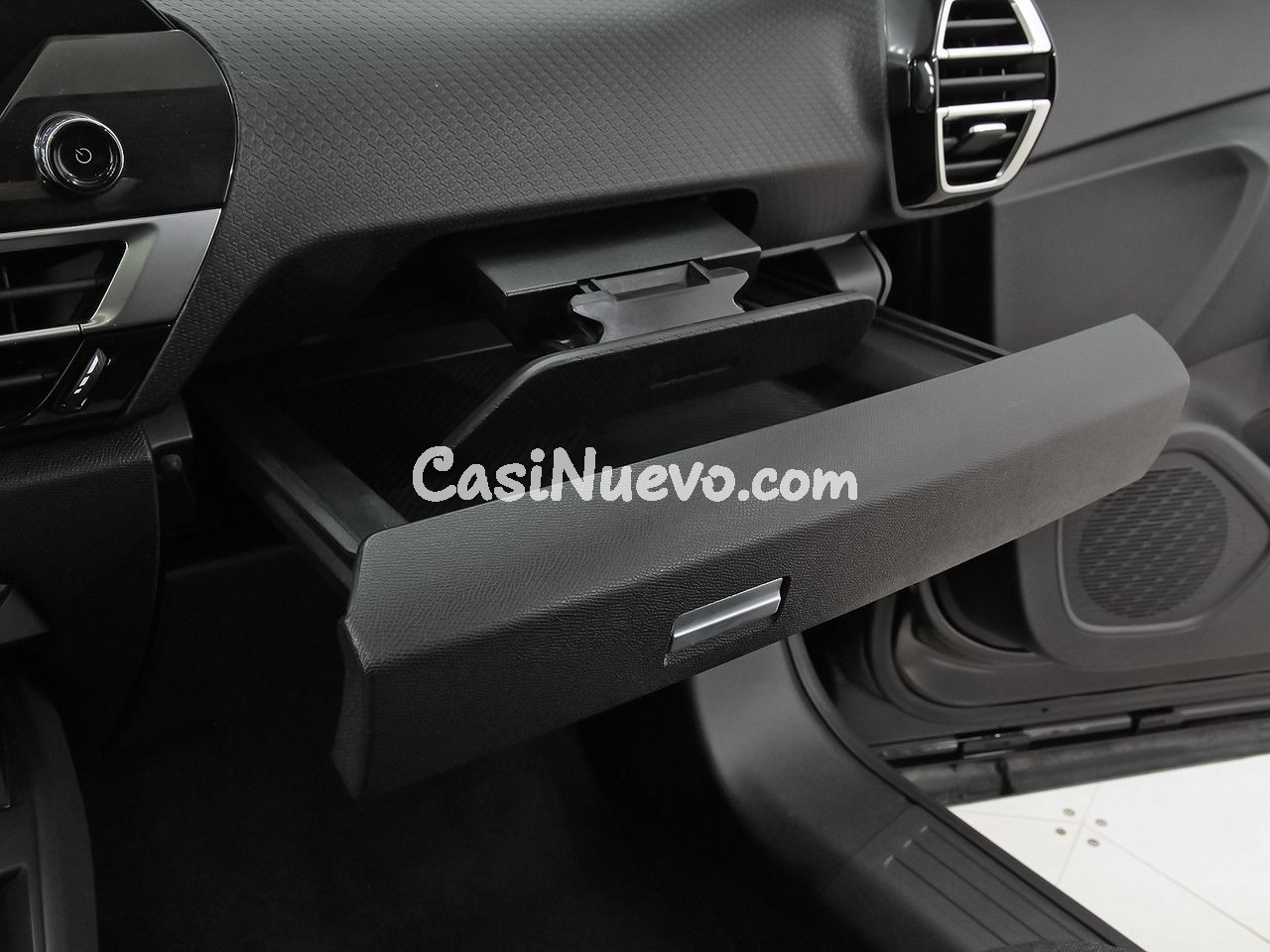 Citroën C4 ë-C4 eléctrico 100kW 50kWh Shine - foto 35