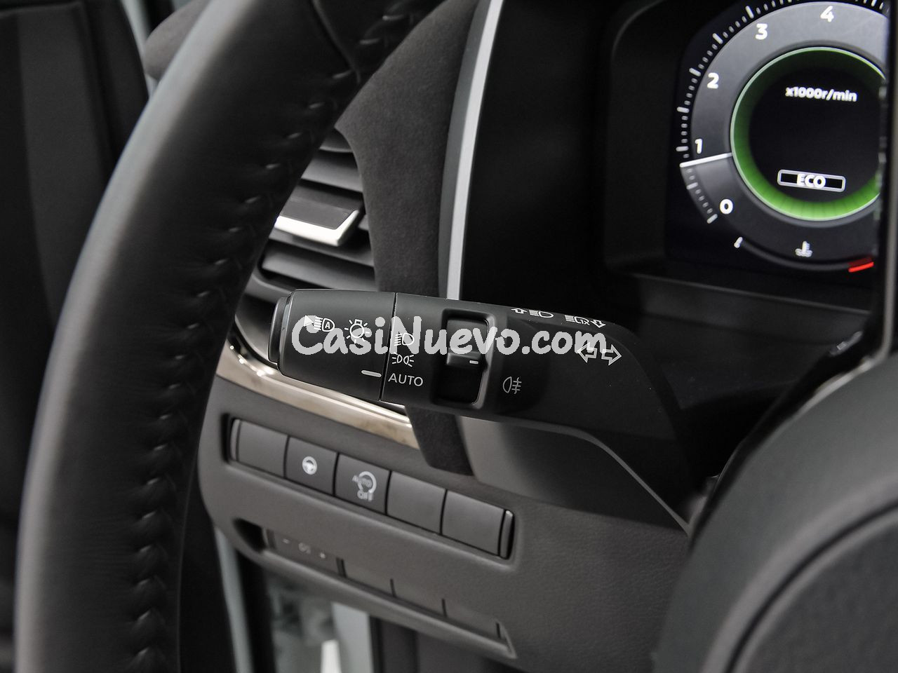 Nissan Qashqai DIG-T 103kW (140CV) mHEV 4x2 N-Design - foto 15