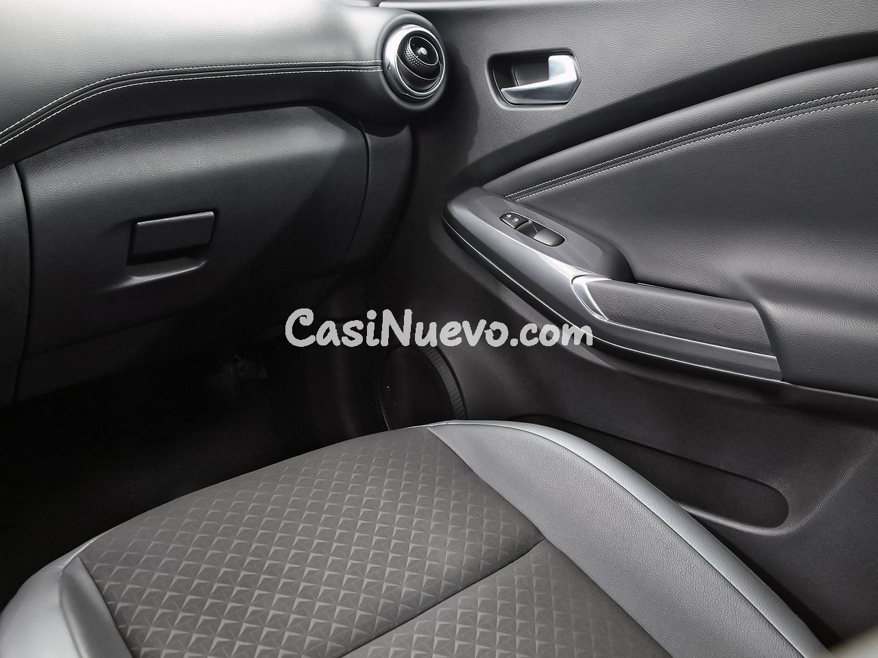 Nissan Juke DIG-T 84 kW (114 CV) DCT 7V N-Connecta - foto 25