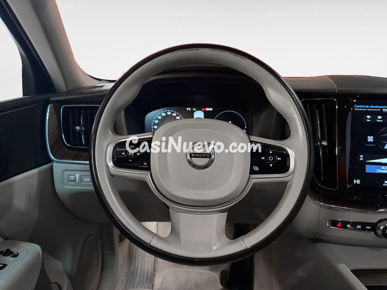Volvo XC60 T8 Twin Engine Inscription AWD - foto 8