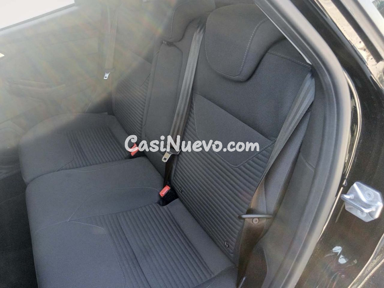 Ford Focus Titanium - foto 10