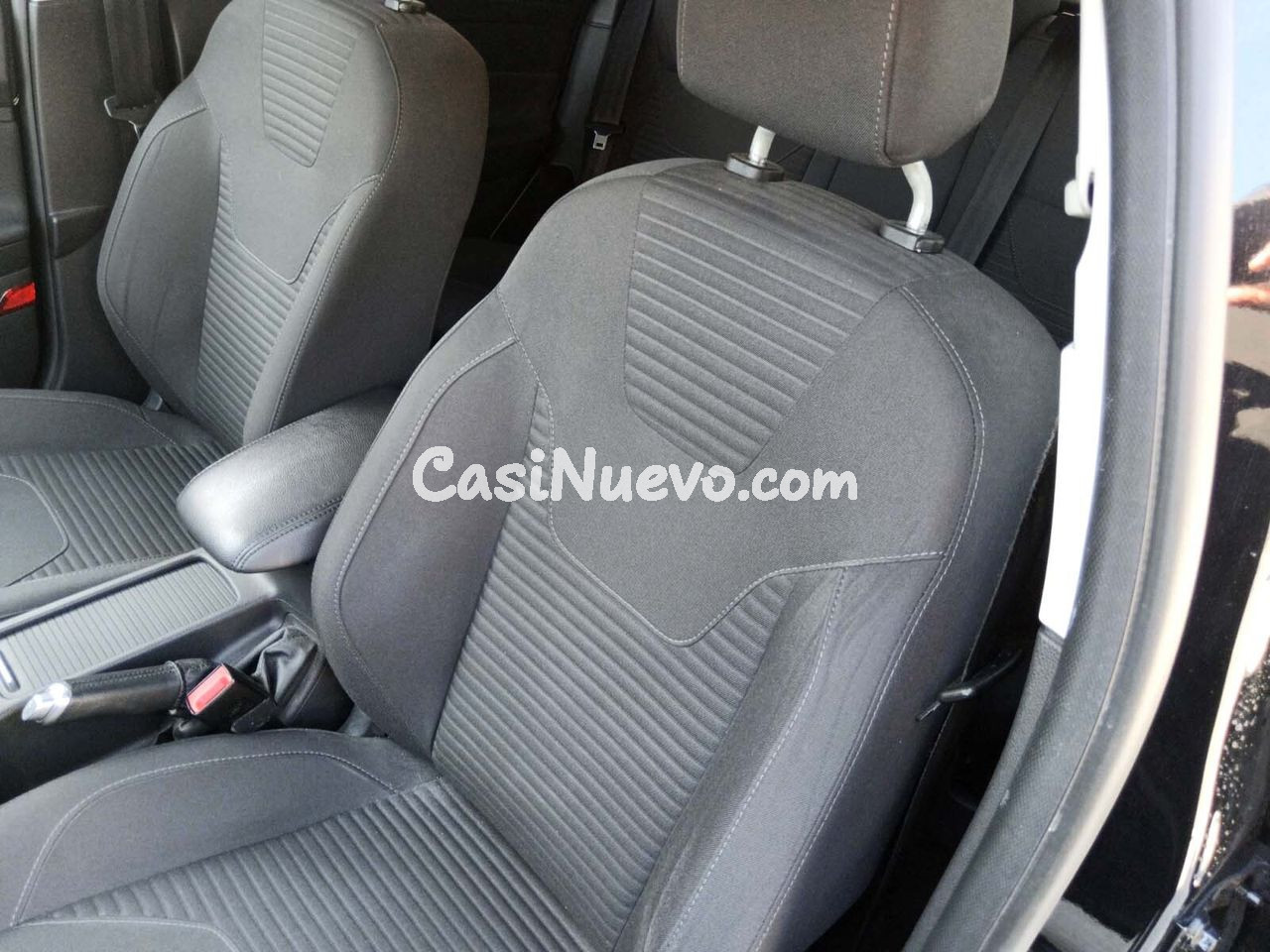 Ford Focus Titanium - foto 21