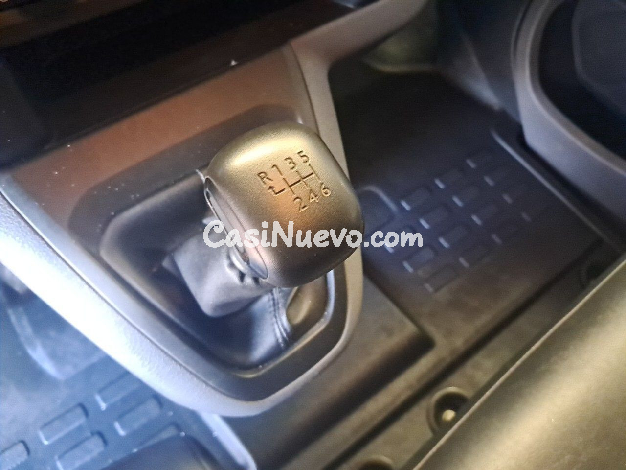 Peugeot Expert 1.5 HDI FURGON 120CV - foto 12